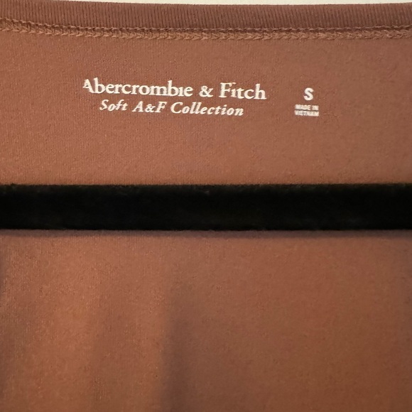 Abercrombie and Fitch Keyhole Body Suit - Picture 3 of 3